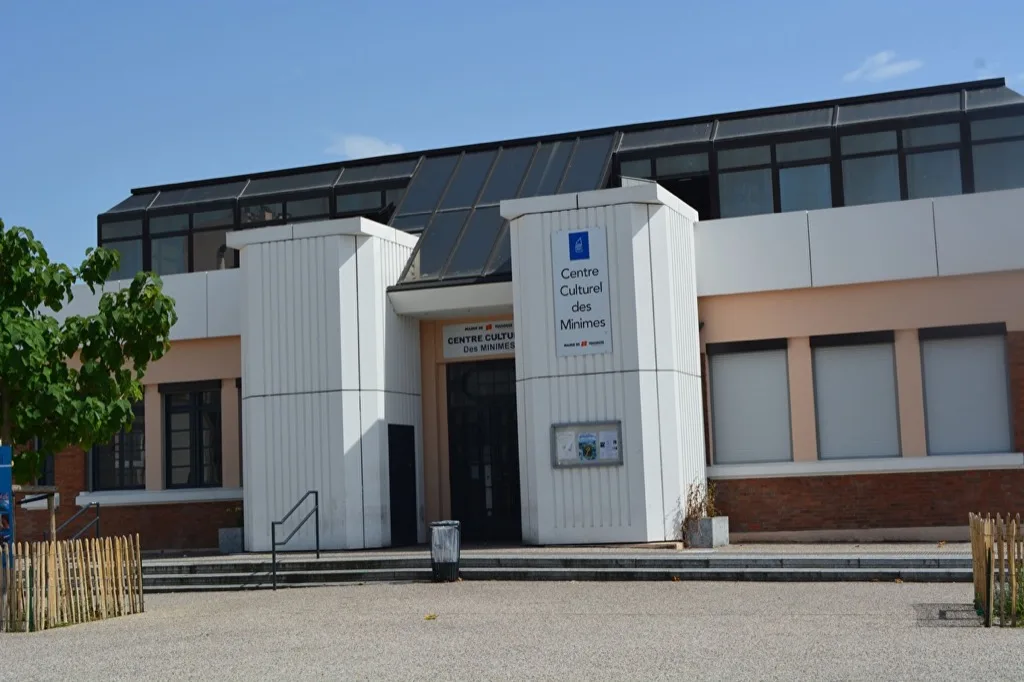 Centre culturel des Minimes, Place du marché aux cochons à Toulouse