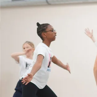 Élèves en cours de danse à Amplitude Danse, Toulouse